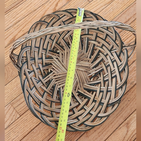 Woven Wicker Basket - Picture 5 of 5